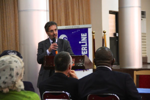 Dr. George Mavrotas, Senior Research Fellow DSGD-IFPRI/NSSP Program Leader, presenting an IFPRI white paper on experiences from other countries. Photo: ©IFPRI/Ian Masias