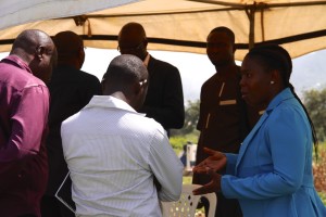 NSSP Senior Research Assistant, Motunrayo Oyeyemi, informing fair participants of NSSP's work in Nigeria. ©IFPRI/Ian Masias